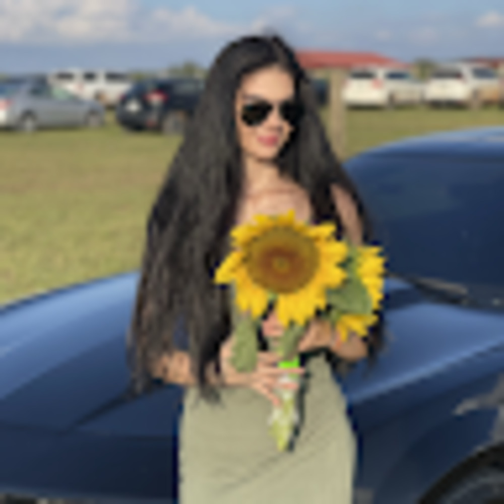 Meet your Posher, Clarissa